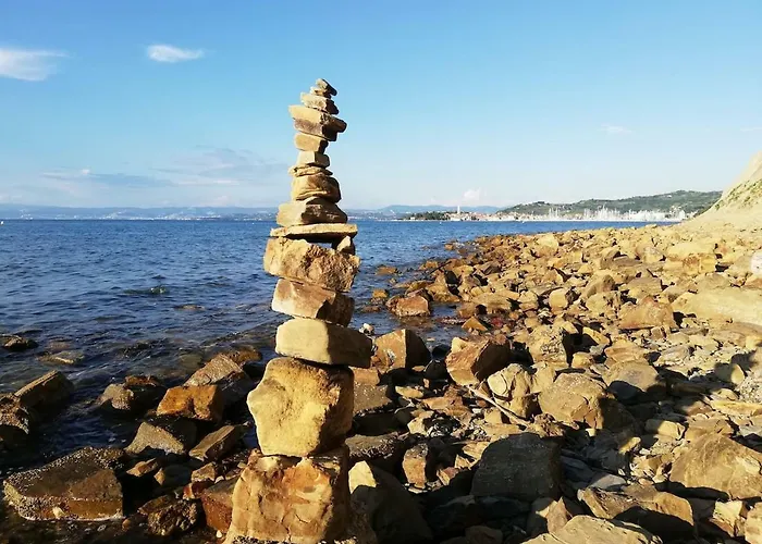 Apartma Ada アパート